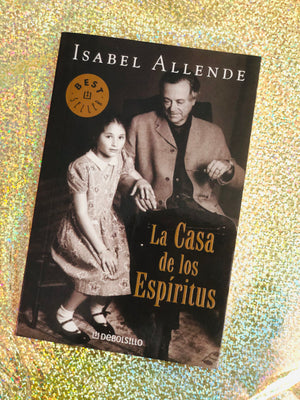 La Casa De Los Espiritus by Isabel Allende