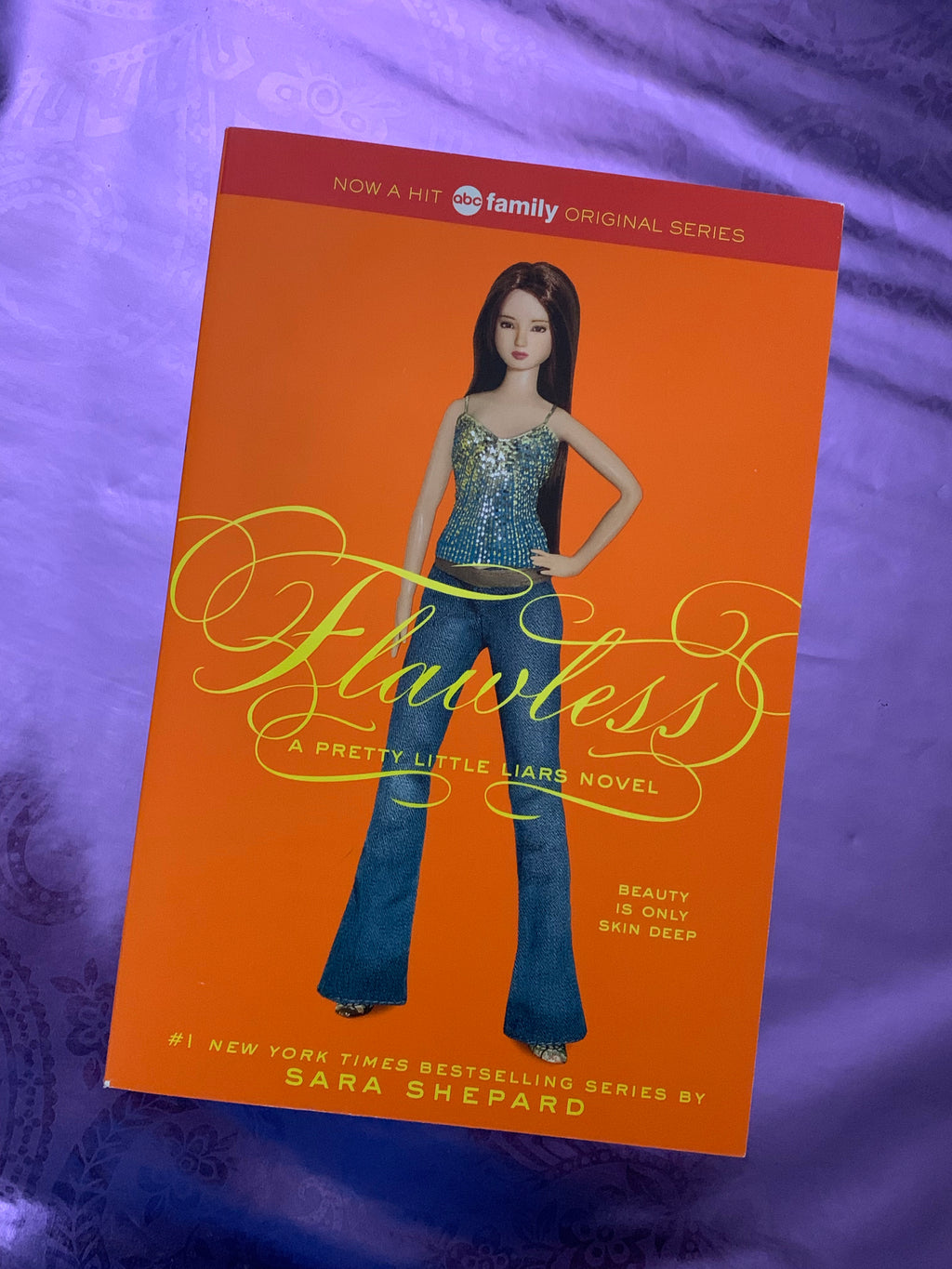 Flawless: A Pretty Little Liars Novel #2- By Sara Shepard