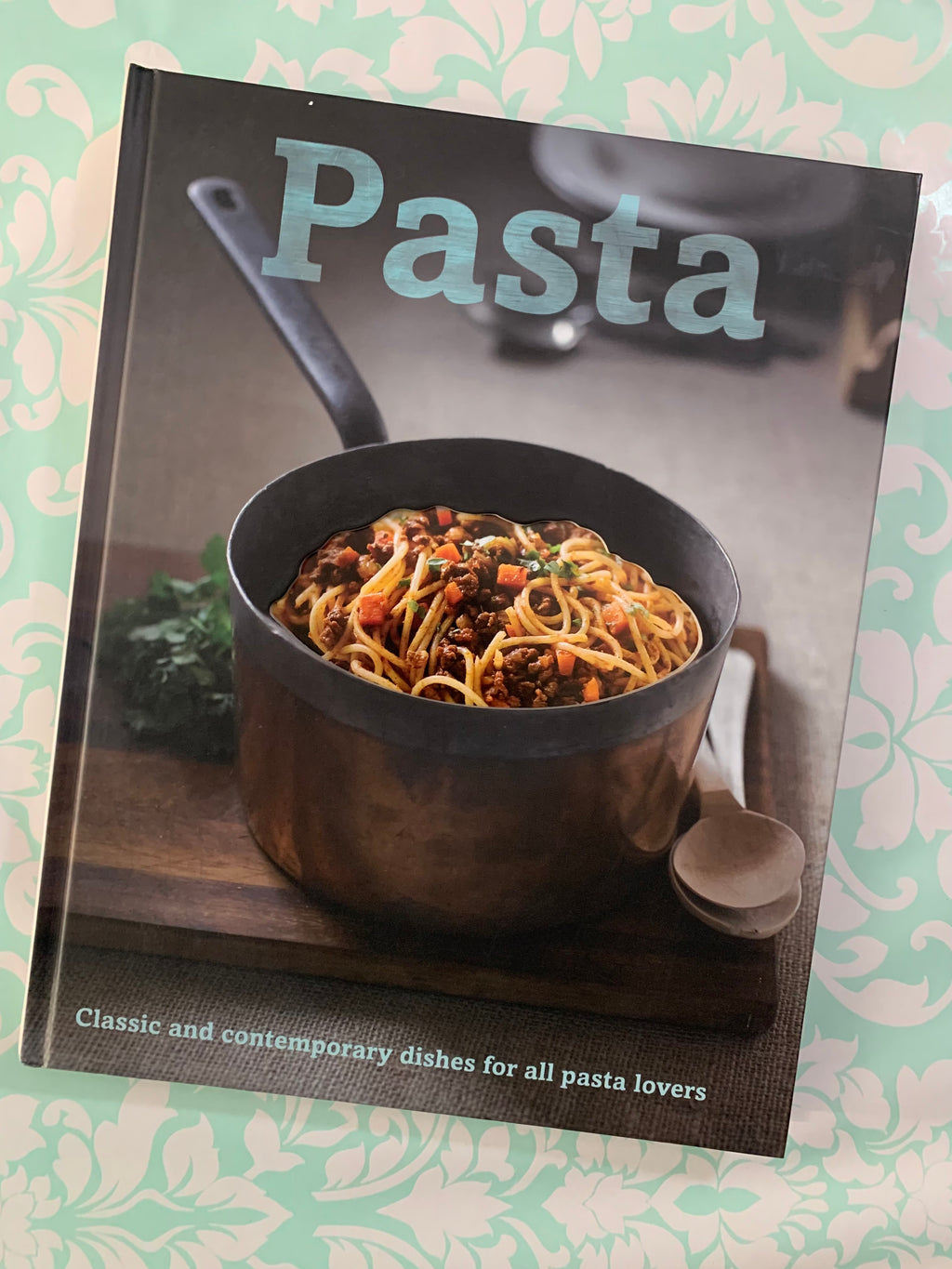 Pasta: Classic and Contemporary Dishes for All Pasta Lovers- By Food Love