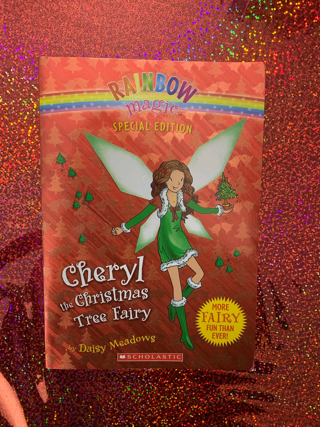 Rainbow Magic: Cheryl the Christmas Tree Fairy- By Daisy Meadows