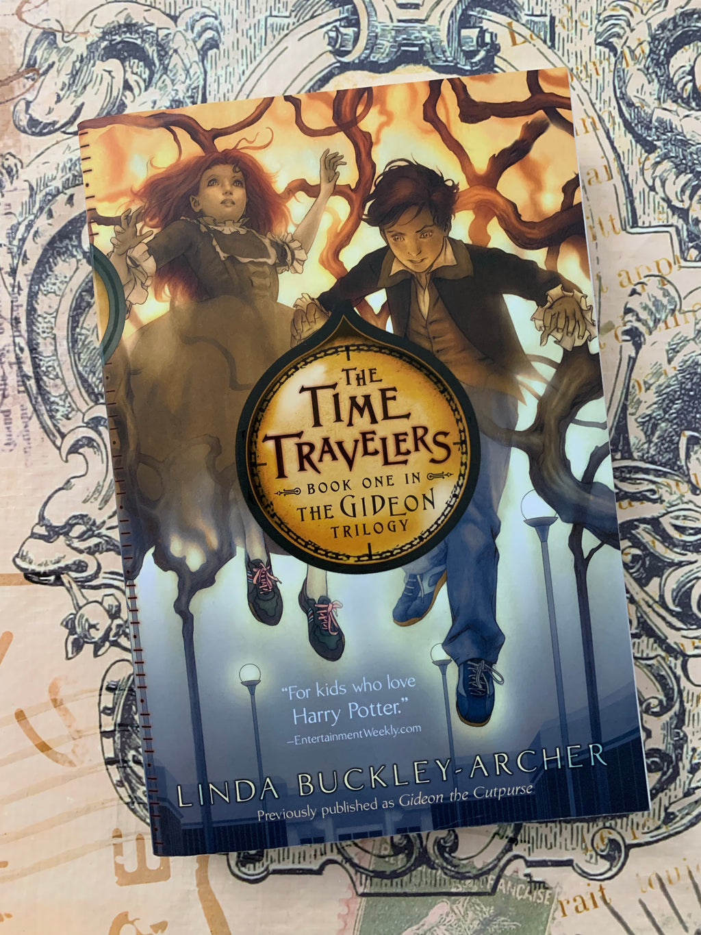 The Gideon Trilogy: The Time Travelers- By Linda Buckley-Archer